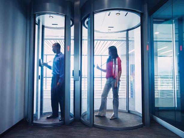 High-Tech Guardians: How Artificial Intelligence Is Revolutionizing Event Security Equipment